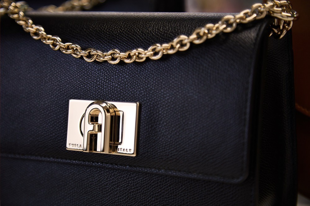 楽天市場】FURLA フルラ CLUB 2 S CROSSBODY ショルダーバッグ