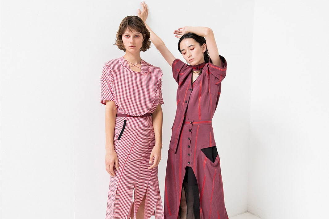 アカネ ウツノミヤ 2020年春夏コレクション - 首周りで遊ぶ朗らかな季節