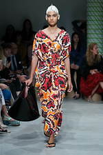 マルニ 2020年春夏コレクション - 花咲く陽気なマルニジャングル｜写真3