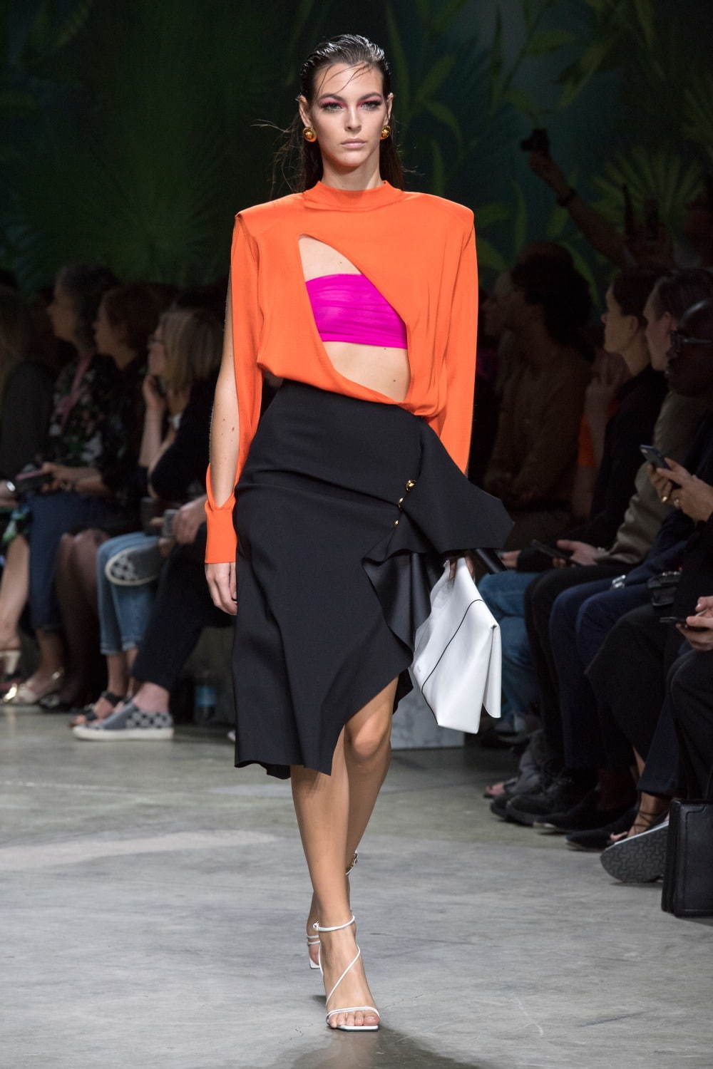 ヴェルサーチェ(VERSACE) 2020年春夏ウィメンズコレクション  - 写真37