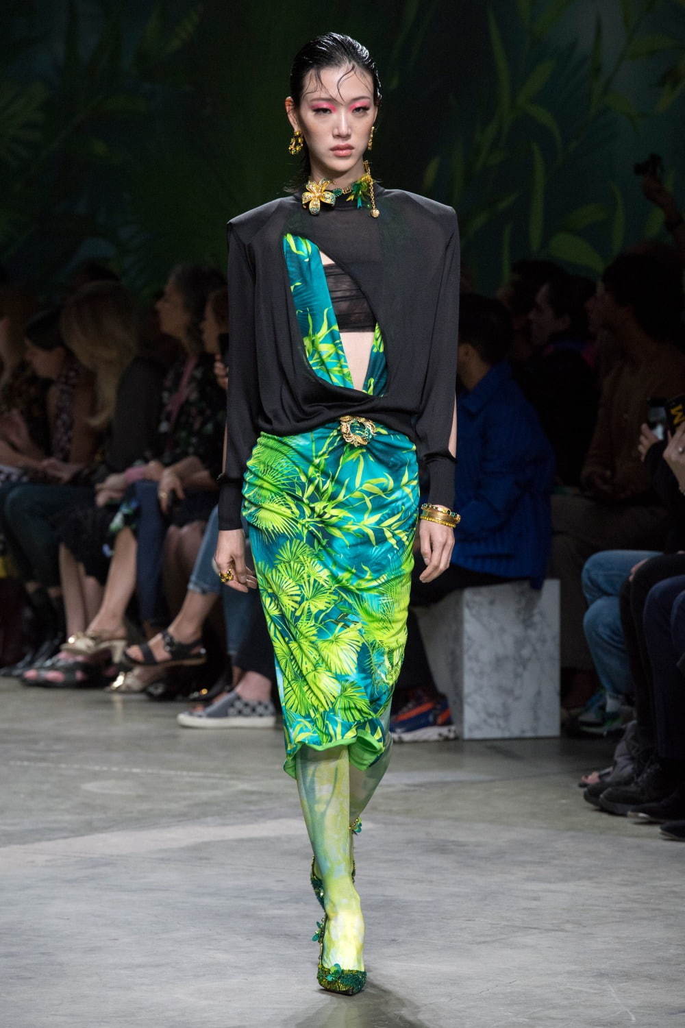 ヴェルサーチェ(VERSACE) 2020年春夏ウィメンズコレクション  - 写真43