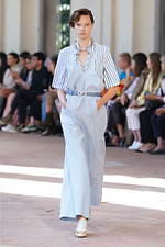 サルヴァトーレ フェラガモ 2020春夏ウィメンズコレクション - 青空の下、気品を増す軽快なリズム｜写真7