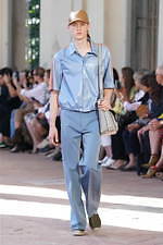 サルヴァトーレ フェラガモ 2020春夏ウィメンズコレクション - 青空の下、気品を増す軽快なリズム｜写真8