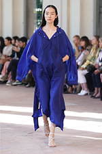 サルヴァトーレ フェラガモ 2020春夏ウィメンズコレクション - 青空の下、気品を増す軽快なリズム｜写真20