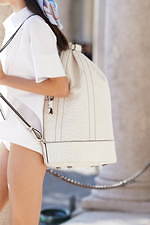 サルヴァトーレ フェラガモ 2020春夏ウィメンズコレクション - 青空の下、気品を増す軽快なリズム｜写真23