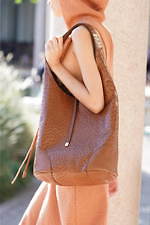 サルヴァトーレ フェラガモ 2020春夏ウィメンズコレクション - 青空の下、気品を増す軽快なリズム｜写真50