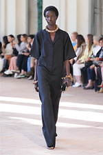 サルヴァトーレ フェラガモ 2020春夏ウィメンズコレクション - 青空の下、気品を増す軽快なリズム｜写真69