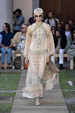 エトロ 2020年春夏コレクション - 幸福の“蝶”と行く無限大の旅｜写真9