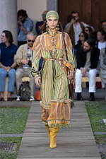 エトロ 2020年春夏コレクション - 幸福の“蝶”と行く無限大の旅｜写真11