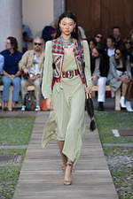 エトロ 2020年春夏コレクション - 幸福の“蝶”と行く無限大の旅｜写真15