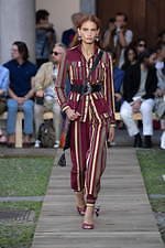 エトロ 2020年春夏コレクション - 幸福の“蝶”と行く無限大の旅｜写真24