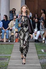 エトロ 2020年春夏コレクション - 幸福の“蝶”と行く無限大の旅｜写真47