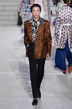 ミッソーニ 2020年春夏メンズコレクション - 都会のオアシスに集う“色を操る”彼ら｜写真15