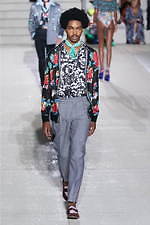 ミッソーニ 2020年春夏メンズコレクション - 都会のオアシスに集う“色を操る”彼ら｜写真20