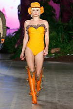 GCDS とにかく“カワイイ”！？2020年春夏ウィメンズコレクション｜写真24