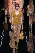 フェンディ 2020年春夏コレクション - 夢見るフェミニニティと超現実｜写真28