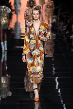 フェンディ 2020年春夏コレクション - 夢見るフェミニニティと超現実｜写真38