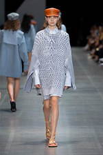 スポーツマックス 2020年春夏コレクション - 軽やかに美しく挑む、海の女戦士たち｜写真14