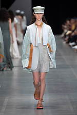 スポーツマックス 2020年春夏コレクション - 軽やかに美しく挑む、海の女戦士たち｜写真35