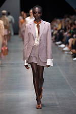 スポーツマックス 2020年春夏コレクション - 軽やかに美しく挑む、海の女戦士たち｜写真40