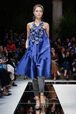 ジョルジオ アルマーニ 2020年春夏コレクション - 自然の妖精が導くフェミニンの世界｜写真10