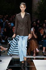 ジョルジオ アルマーニ 2020年春夏コレクション - 自然の妖精が導くフェミニンの世界｜写真26