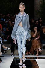 ジョルジオ アルマーニ 2020年春夏コレクション - 自然の妖精が導くフェミニンの世界｜写真37