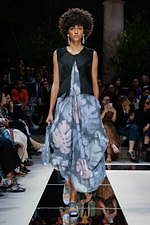 ジョルジオ アルマーニ 2020年春夏コレクション - 自然の妖精が導くフェミニンの世界｜写真46