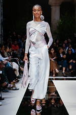 ジョルジオ アルマーニ 2020年春夏コレクション - 自然の妖精が導くフェミニンの世界｜写真56