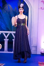 ケイタ マルヤマ 2013年春夏コレクション - オリエンタルな雰囲気の優雅な貴婦人たち｜写真28