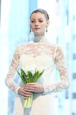 オスカー・デ・ラ・レンタのウエディングドレスが日本初上陸！ノバレーゼが販売・レンタルで取り扱いを開始｜写真30