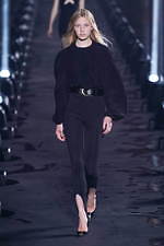 サンローラン 2020年春夏ウィメンズコレクション - 眩いばかりの煌めきを湛えて｜写真46