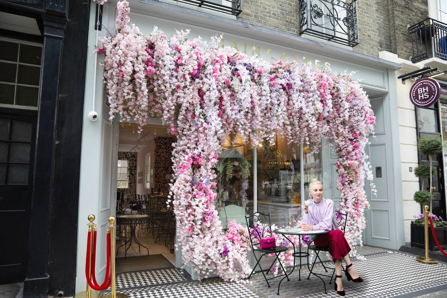 「英国フェア2019」阪急うめだ本店にて - “ピンク色の泡”ローズティーやキャロットケーキ｜写真4