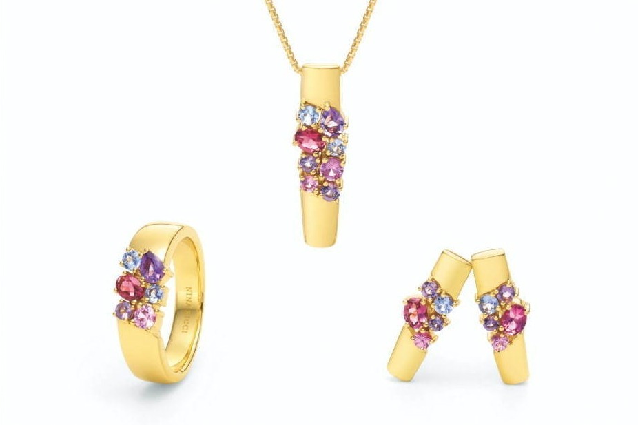 ニナ リッチの2019年秋冬新作ジュエリー、水に浮かぶ花々がモチーフのリングやネックレスなど