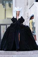 リック・オウエンス 2020年春夏ウィメンズコレクション - モダンな鎧を纏った戦士｜写真41