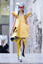 リック・オウエンス 2020年春夏ウィメンズコレクション - モダンな鎧を纏った戦士｜写真52