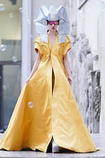 リック・オウエンス 2020年春夏ウィメンズコレクション - モダンな鎧を纏った戦士｜写真53