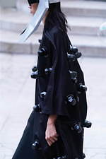 リック・オウエンス 2020年春夏ウィメンズコレクション - モダンな鎧を纏った戦士｜写真43