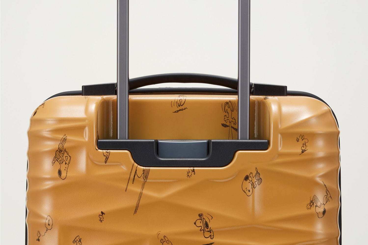 プロテカ×ピーナッツのスーツケース第2弾 - スヌーピー＆ウッドストックの総柄、内装はコミック柄に｜写真5