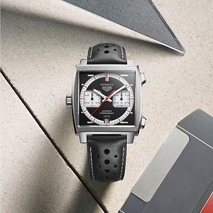 タグ・ホイヤーの腕時計「モナコ」50周年記念モデル第4弾、2000年代の 