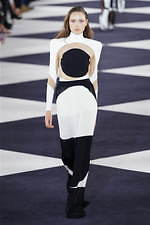 バルマン 2020年春夏ウィメンズコレクション - 力強いグラフィックがエネルギーを生む｜写真4