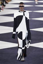 バルマン 2020年春夏ウィメンズコレクション - 力強いグラフィックがエネルギーを生む｜写真5