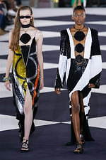 バルマン 2020年春夏ウィメンズコレクション - 力強いグラフィックがエネルギーを生む｜写真19