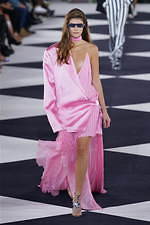 バルマン 2020年春夏ウィメンズコレクション - 力強いグラフィックがエネルギーを生む｜写真32