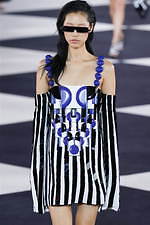 バルマン 2020年春夏ウィメンズコレクション - 力強いグラフィックがエネルギーを生む｜写真36