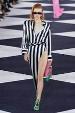 バルマン 2020年春夏ウィメンズコレクション - 力強いグラフィックがエネルギーを生む｜写真46