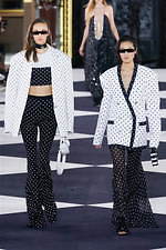 バルマン 2020年春夏ウィメンズコレクション - 力強いグラフィックがエネルギーを生む｜写真109