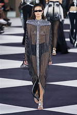 バルマン 2020年春夏ウィメンズコレクション - 力強いグラフィックがエネルギーを生む｜写真112