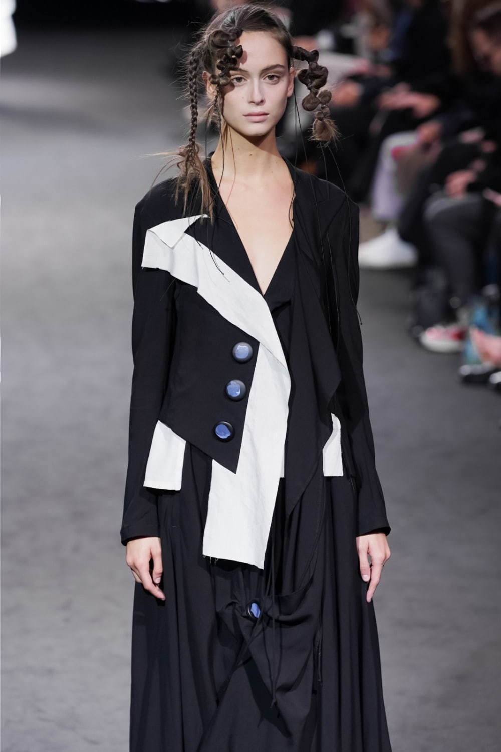 ヨウジヤマモト(Yohji Yamamoto) 2020年春夏ウィメンズコレクション  - 写真37