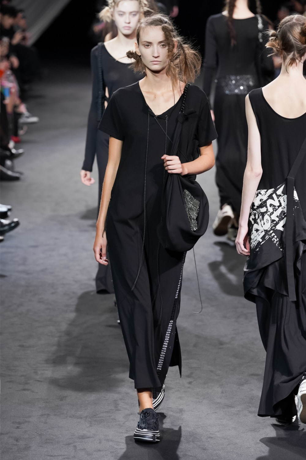 ヨウジヤマモト(Yohji Yamamoto) 2020年春夏ウィメンズコレクション  - 写真85